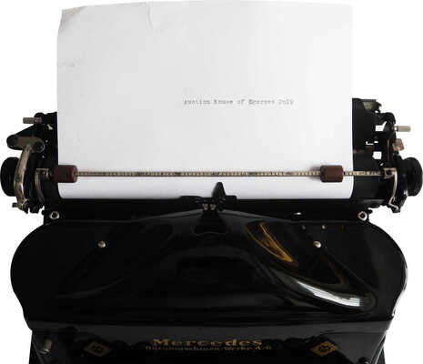 [Коллекция В.Г. Лидина]. Печатная машинка «Mercedes. Superba». 1936.